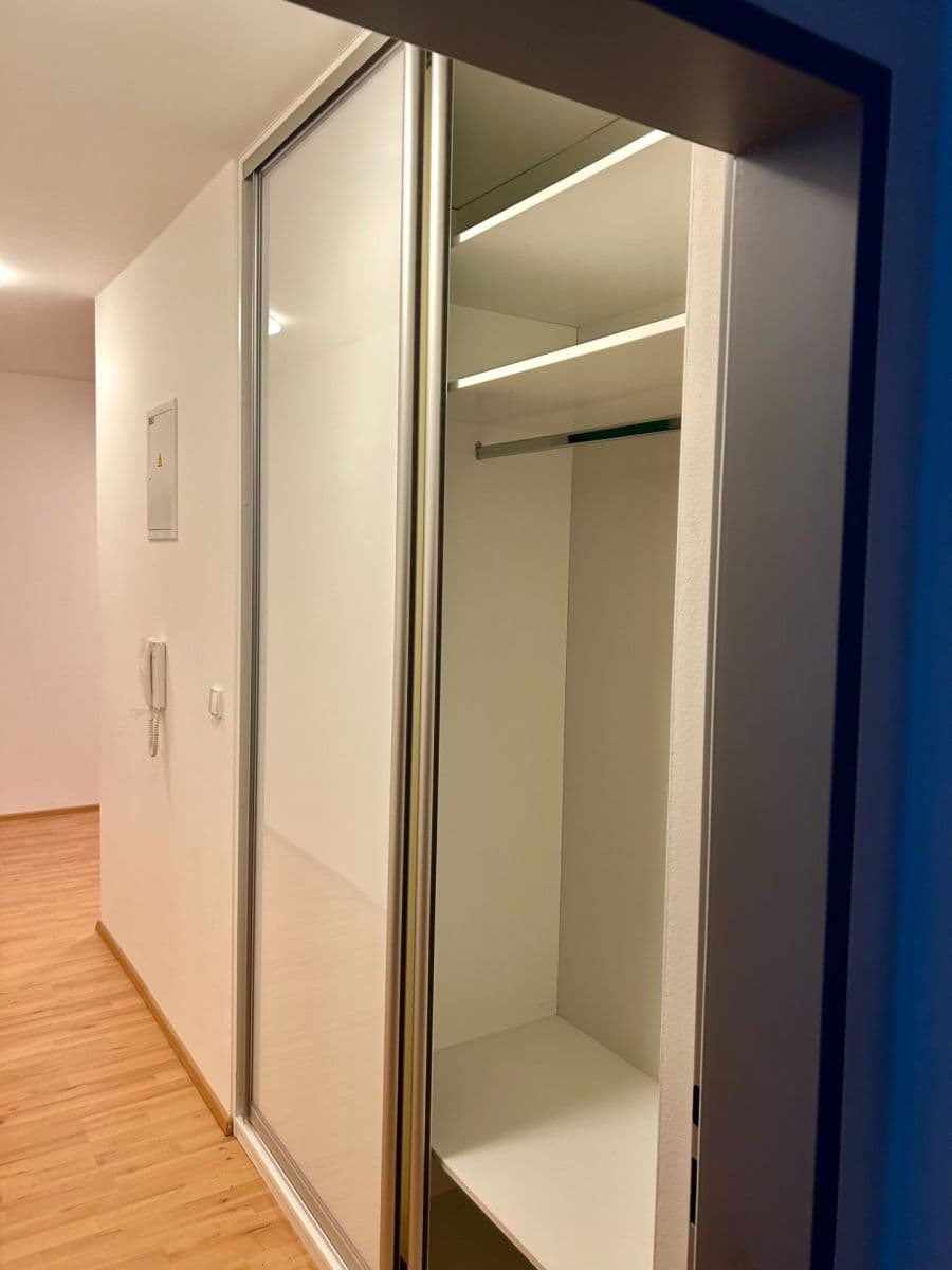 Prenájom bytu 3-izbový 61 m², U Pivovaru, Benešov, Středočeský kraj Prenájom bytu 3-izbový 61 m², U Pivovaru, Benešov, Středočeský kraj