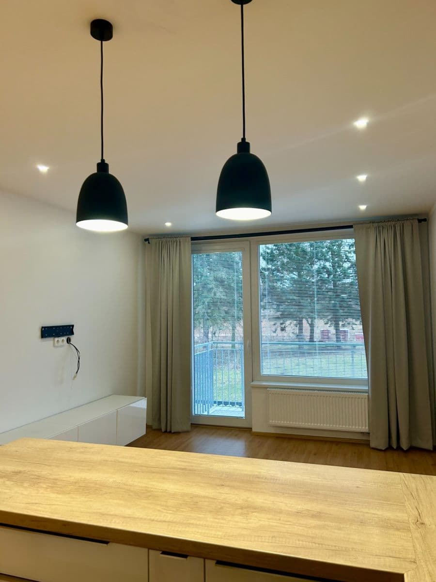 Prenájom bytu 3-izbový 61 m², U Pivovaru, Benešov, Středočeský kraj Prenájom bytu 3-izbový 61 m², U Pivovaru, Benešov, Středočeský kraj