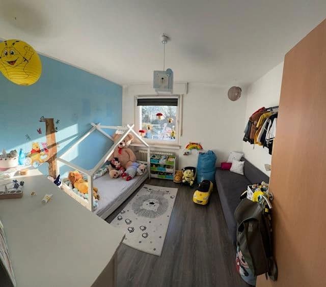 Prenájom bytu 3-izbový 80 m², Bochum, Severné Porýnie - Westfálsko Prenájom bytu 3-izbový 80 m², Bochum, Severné Porýnie - Westfálsko