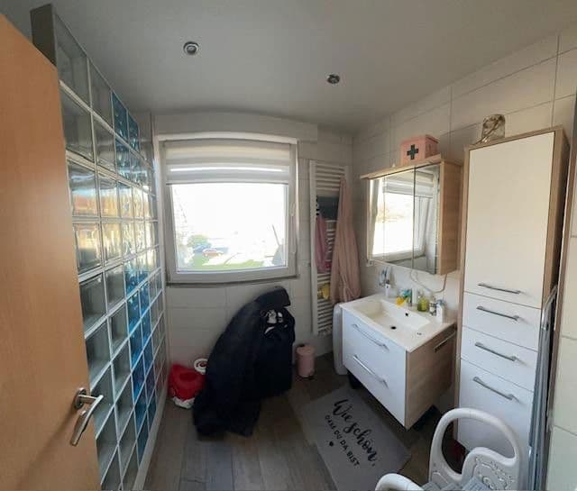 Prenájom bytu 3-izbový 80 m², Bochum, Severné Porýnie - Westfálsko Prenájom bytu 3-izbový 80 m², Bochum, Severné Porýnie - Westfálsko