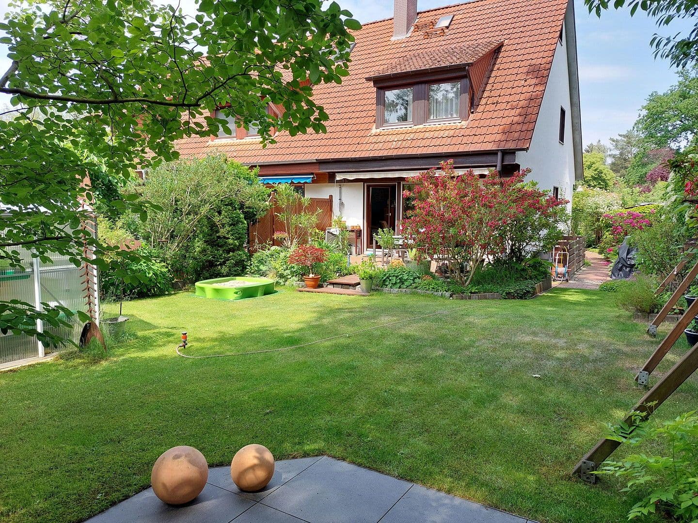 Predaj domu 114 m², pozemek 376 m², Berlin, Berlín Predaj domu 114 m², pozemek 376 m², Berlin, Berlín