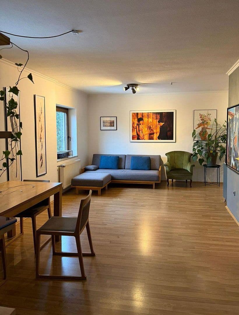 Predaj domu 175 m², pozemek 580 m², München, Bavorsko Predaj domu 175 m², pozemek 580 m², München, Bavorsko