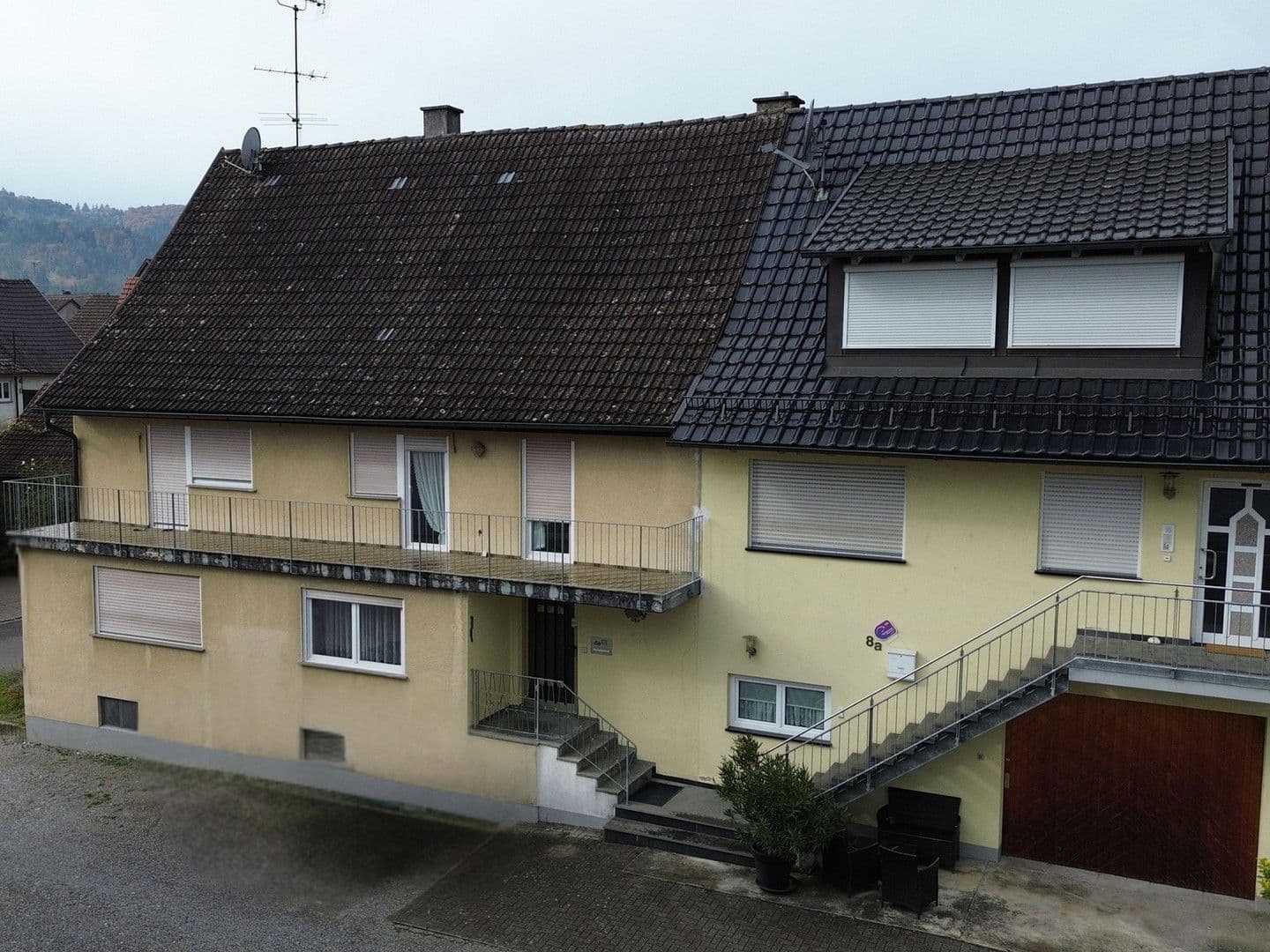 Predaj domu 140 m², pozemek 342 m², Ledergasse 8, Singen (Hohentwiel), Bádensko-Wurttembersko Predaj domu 140 m², pozemek 342 m², Ledergasse 8, Singen (Hohentwiel), Bádensko-Wurttembersko