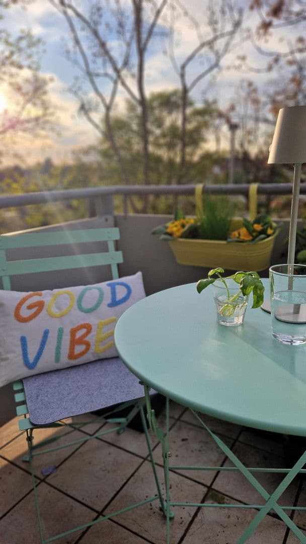 Prenájom bytu 2-izbový 50 m², Karlsruhe, Bádensko-Wurttembersko Prenájom bytu 2-izbový 50 m², Karlsruhe, Bádensko-Wurttembersko