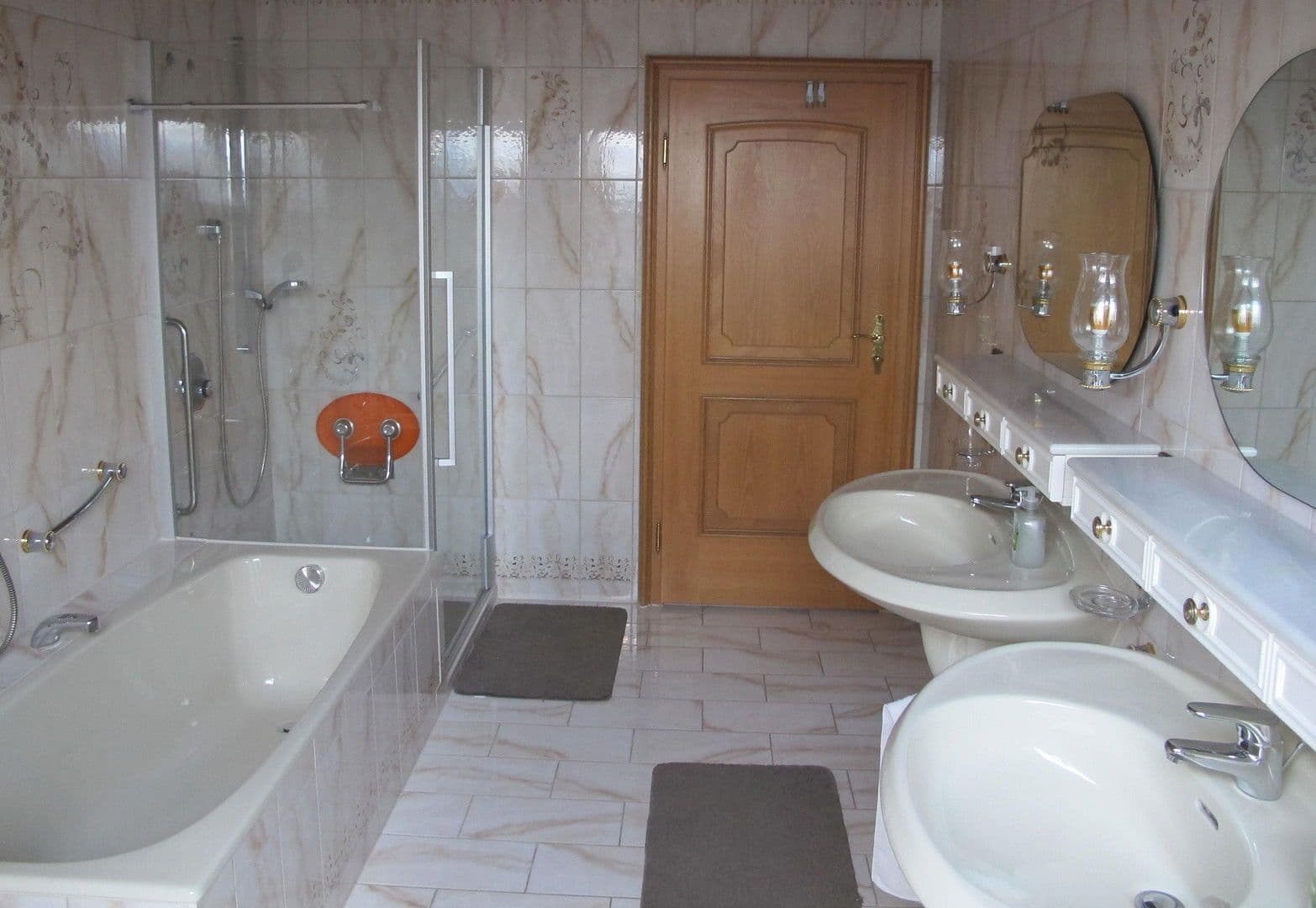 Prenájom domu 135 m², pozemek 100 m², Ingstetter Str. 5a, Pöttmes, Bavorsko Prenájom domu 135 m², pozemek 100 m², Ingstetter Str. 5a, Pöttmes, Bavorsko