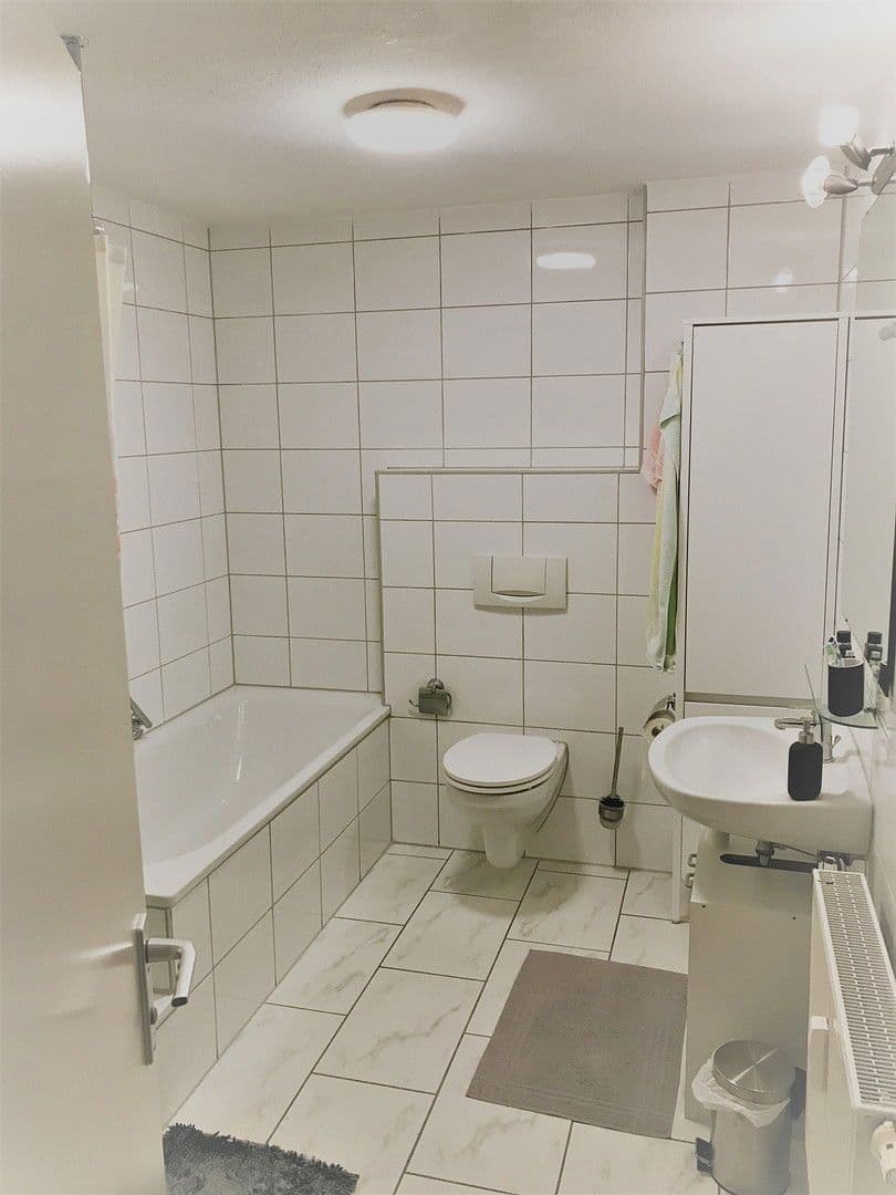 Prenájom bytu 2-izbový 49 m², Großbettlingen, Bádensko-Wurttembersko Prenájom bytu 2-izbový 49 m², Großbettlingen, Bádensko-Wurttembersko