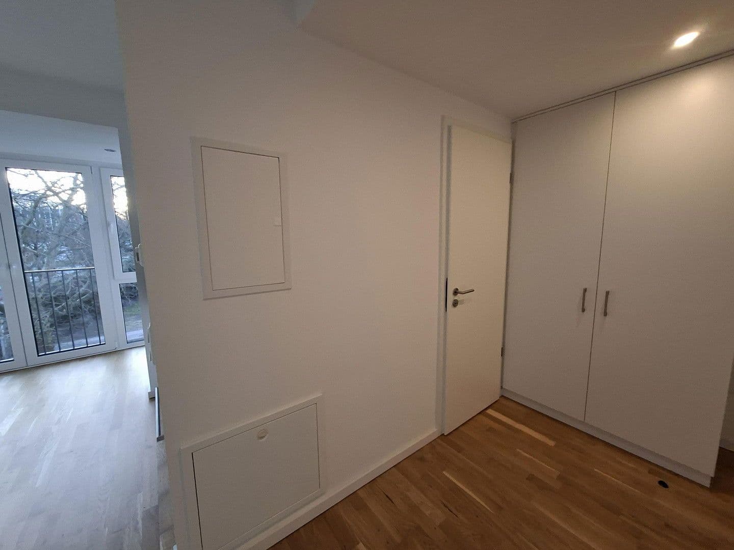 Prenájom bytu 1-izbový 27 m², Königin-Luise-Straße 11, Berlin-Dahlem, Berlín Prenájom bytu 1-izbový 27 m², Königin-Luise-Straße 11, Berlin-Dahlem, Berlín