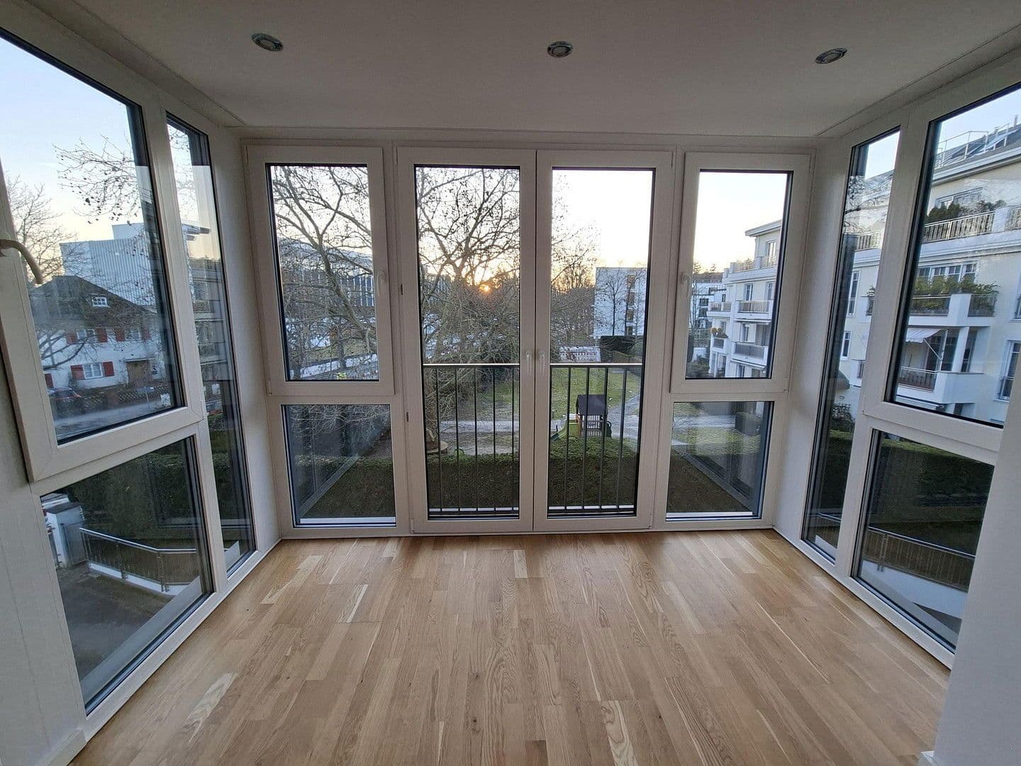 Prenájom bytu 1-izbový 27 m², Königin-Luise-Straße 11, Berlin-Dahlem, Berlín Prenájom bytu 1-izbový 27 m², Königin-Luise-Straße 11, Berlin-Dahlem, Berlín