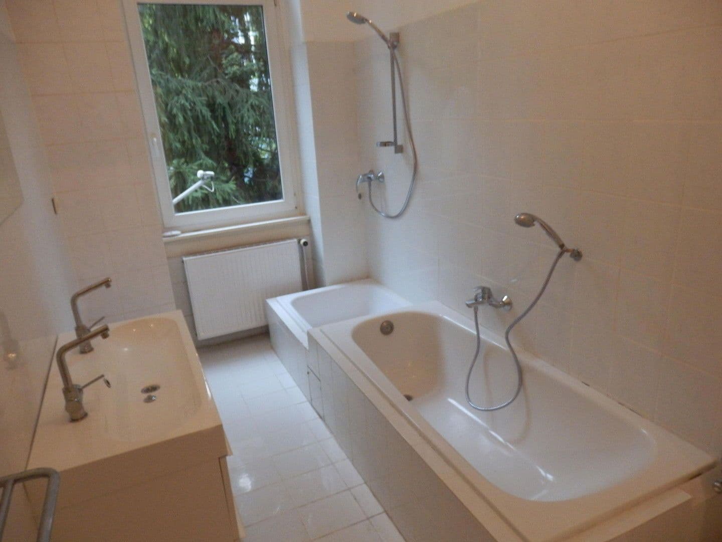 Prenájom bytu 2-izbový 81 m², Friedberger Landstraße 86, frankfurt am Main, Hesensko Prenájom bytu 2-izbový 81 m², Friedberger Landstraße 86, frankfurt am Main, Hesensko