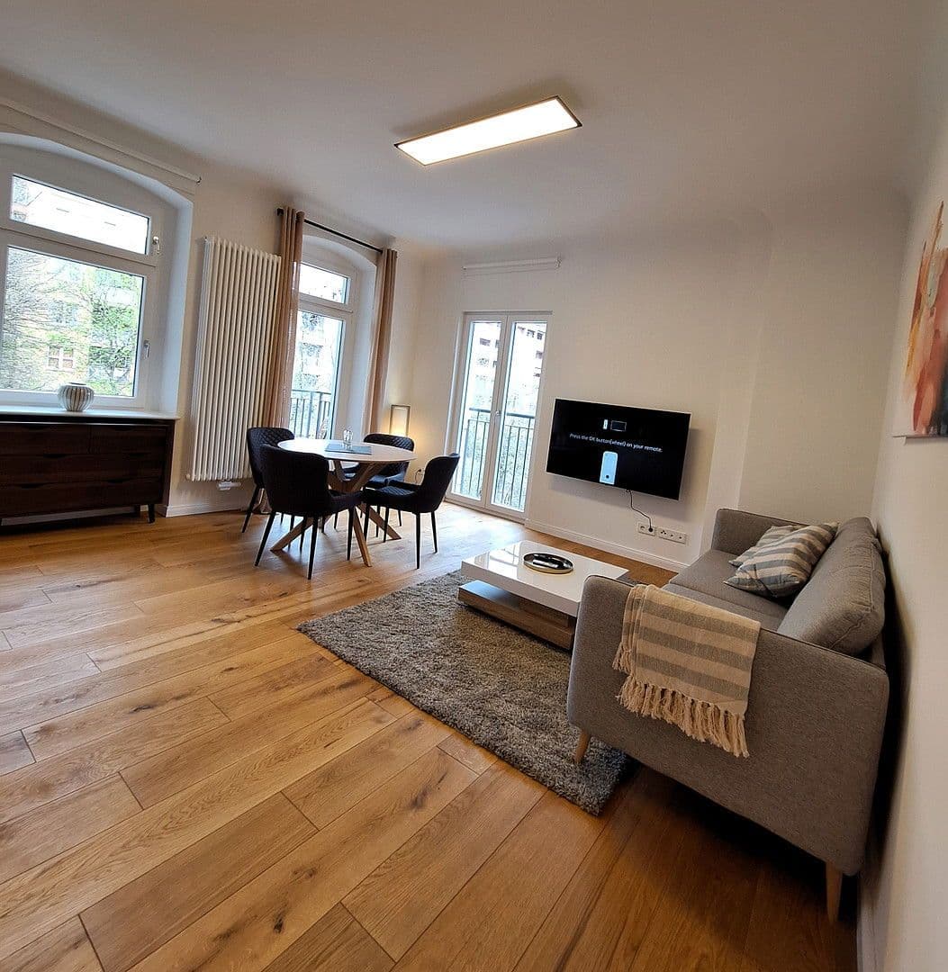 Prenájom bytu 2-izbový 55 m², Pascalstr. 4, Berlin, Berlín Prenájom bytu 2-izbový 55 m², Pascalstr. 4, Berlin, Berlín