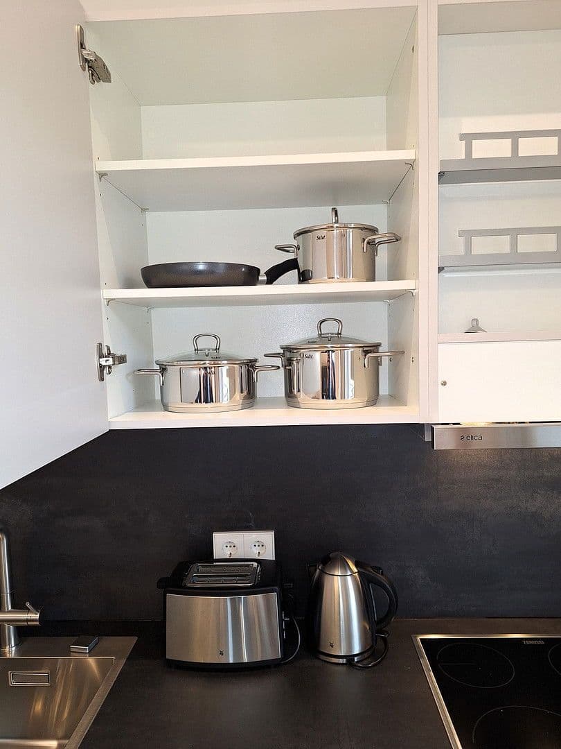 Prenájom bytu 2-izbový 55 m², Pascalstr. 4, Berlin, Berlín Prenájom bytu 2-izbový 55 m², Pascalstr. 4, Berlin, Berlín