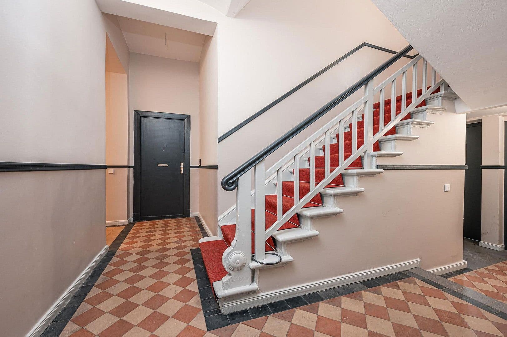 Prenájom bytu 2-izbový 55 m², Pascalstr. 4, Berlin, Berlín Prenájom bytu 2-izbový 55 m², Pascalstr. 4, Berlin, Berlín