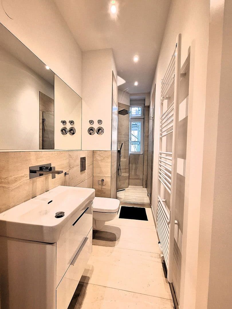 Prenájom bytu 2-izbový 55 m², Pascalstr. 4, Berlin, Berlín Prenájom bytu 2-izbový 55 m², Pascalstr. 4, Berlin, Berlín