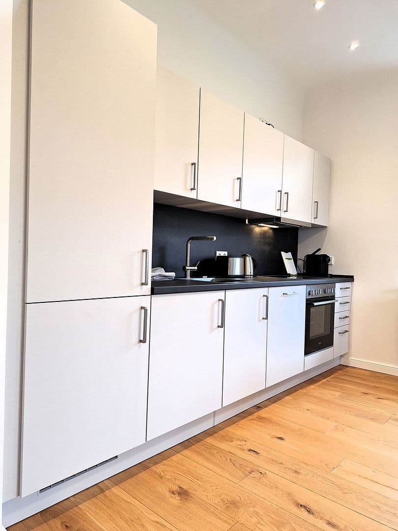 Prenájom bytu 2-izbový 55 m², Pascalstr. 4, Berlin, Berlín Prenájom bytu 2-izbový 55 m², Pascalstr. 4, Berlin, Berlín