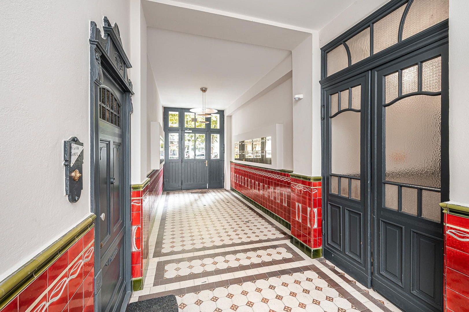 Prenájom bytu 2-izbový 55 m², Pascalstr. 4, Berlin, Berlín Prenájom bytu 2-izbový 55 m², Pascalstr. 4, Berlin, Berlín