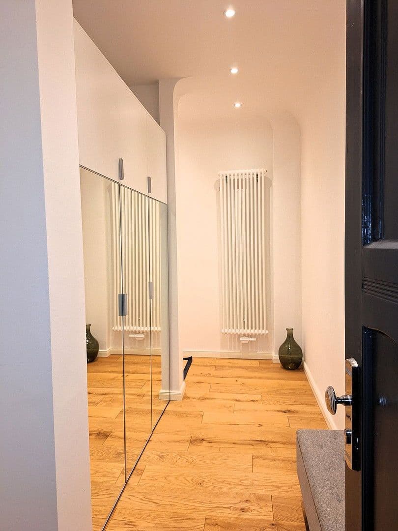 Prenájom bytu 2-izbový 55 m², Pascalstr. 4, Berlin, Berlín Prenájom bytu 2-izbový 55 m², Pascalstr. 4, Berlin, Berlín