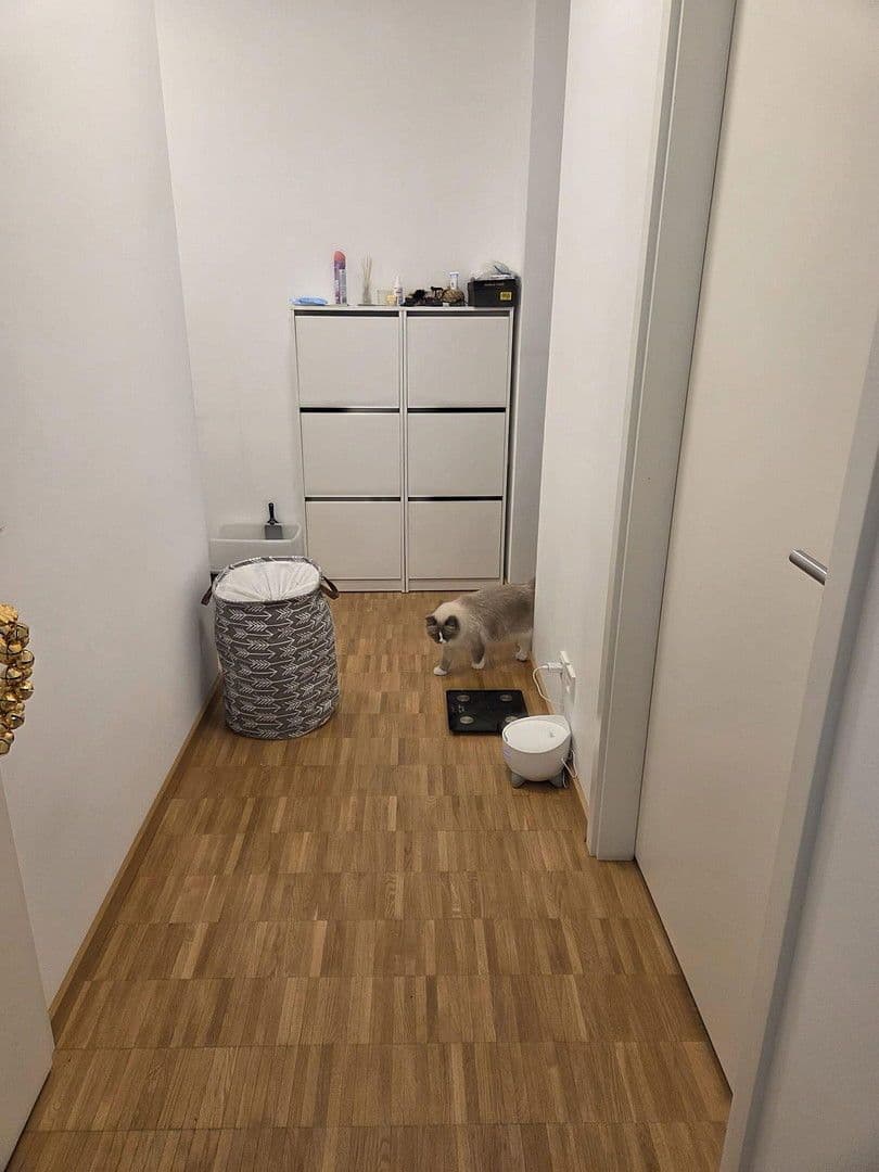 Prenájom bytu 2-izbový 61 m², Berlin, Berlín Prenájom bytu 2-izbový 61 m², Berlin, Berlín