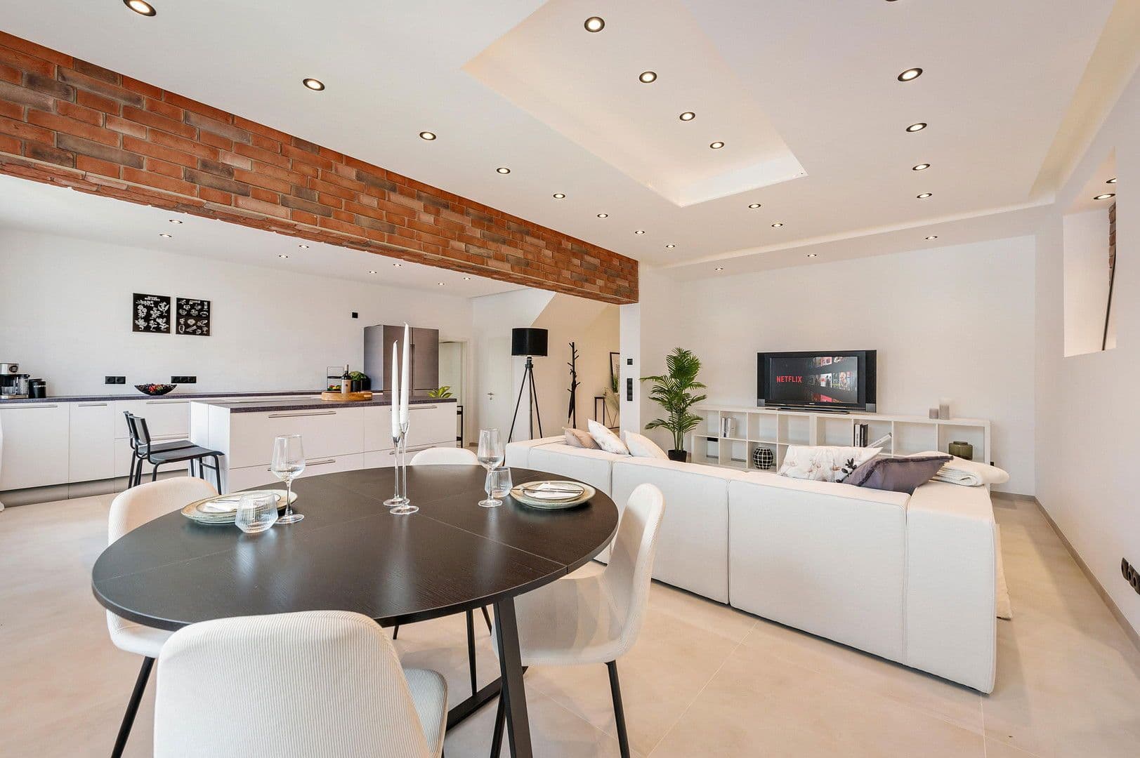 Predaj bytu 3-izbový 100 m², Böblinger Straße 29, Leinfelden-Echterdingen, Bádensko-Wurttembersko Predaj bytu 3-izbový 100 m², Böblinger Straße 29, Leinfelden-Echterdingen, Bádensko-Wurttembersko