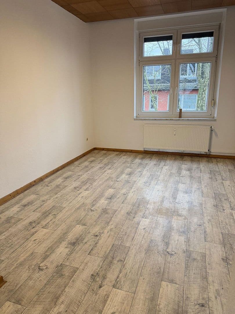 Prenájom bytu 3-izbový 84 m², Duisburg, Severné Porýnie - Westfálsko Prenájom bytu 3-izbový 84 m², Duisburg, Severné Porýnie - Westfálsko