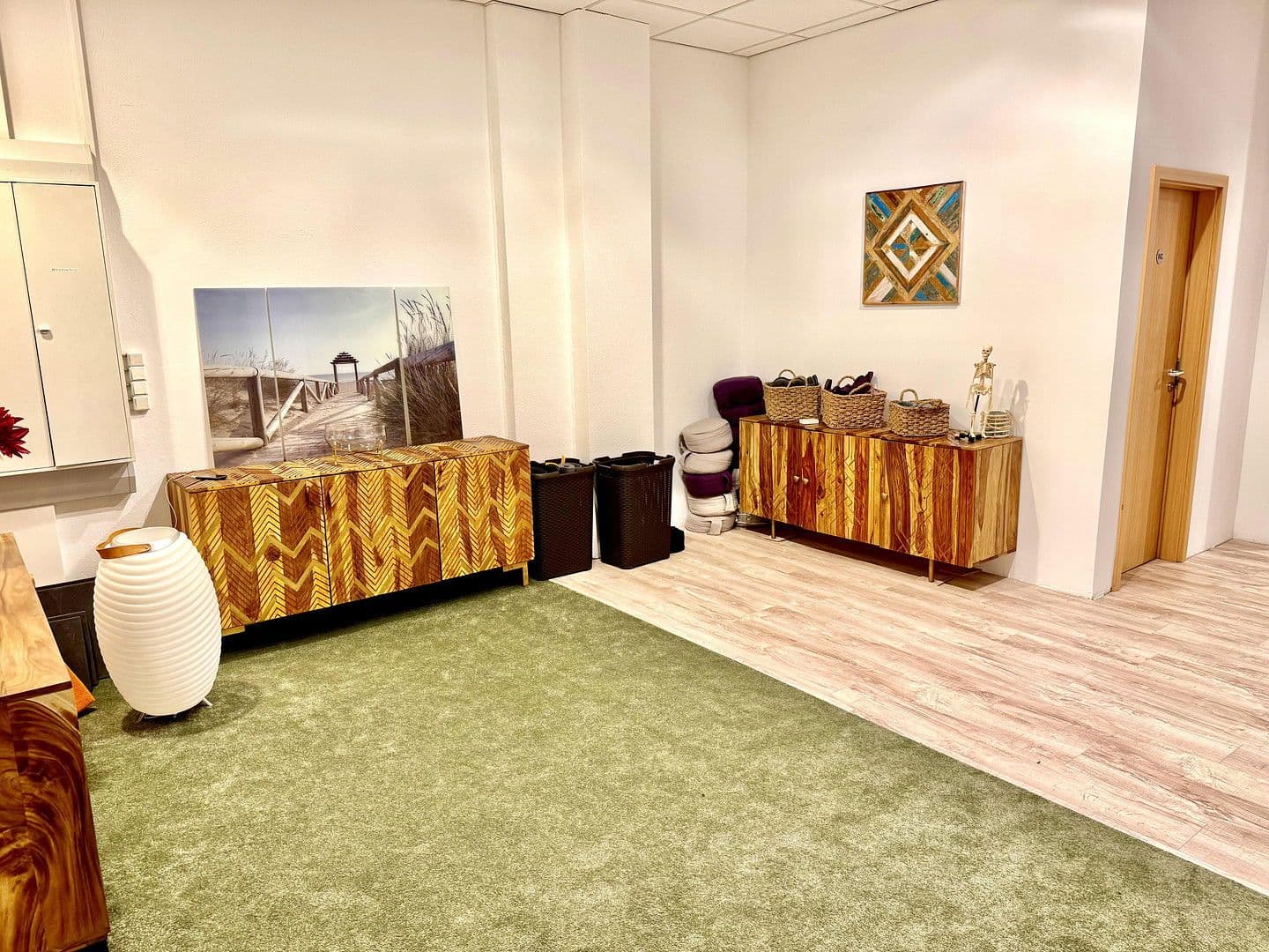 Prenájom kancelárie 160 m², Lübecker Straße 25-27, Schwerin - Altstadt, Meklenbursko-Predpomoransko Prenájom kancelárie 160 m², Lübecker Straße 25-27, Schwerin - Altstadt, Meklenbursko-Predpomoransko