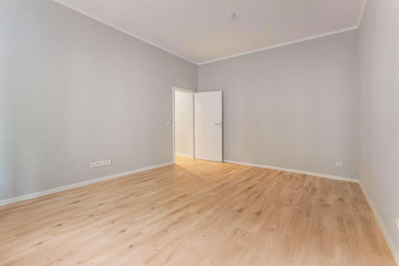 Prenájom bytu 2-izbový 60 m², Bernstorffstraße 11, Berlin, Berlín Prenájom bytu 2-izbový 60 m², Bernstorffstraße 11, Berlin, Berlín