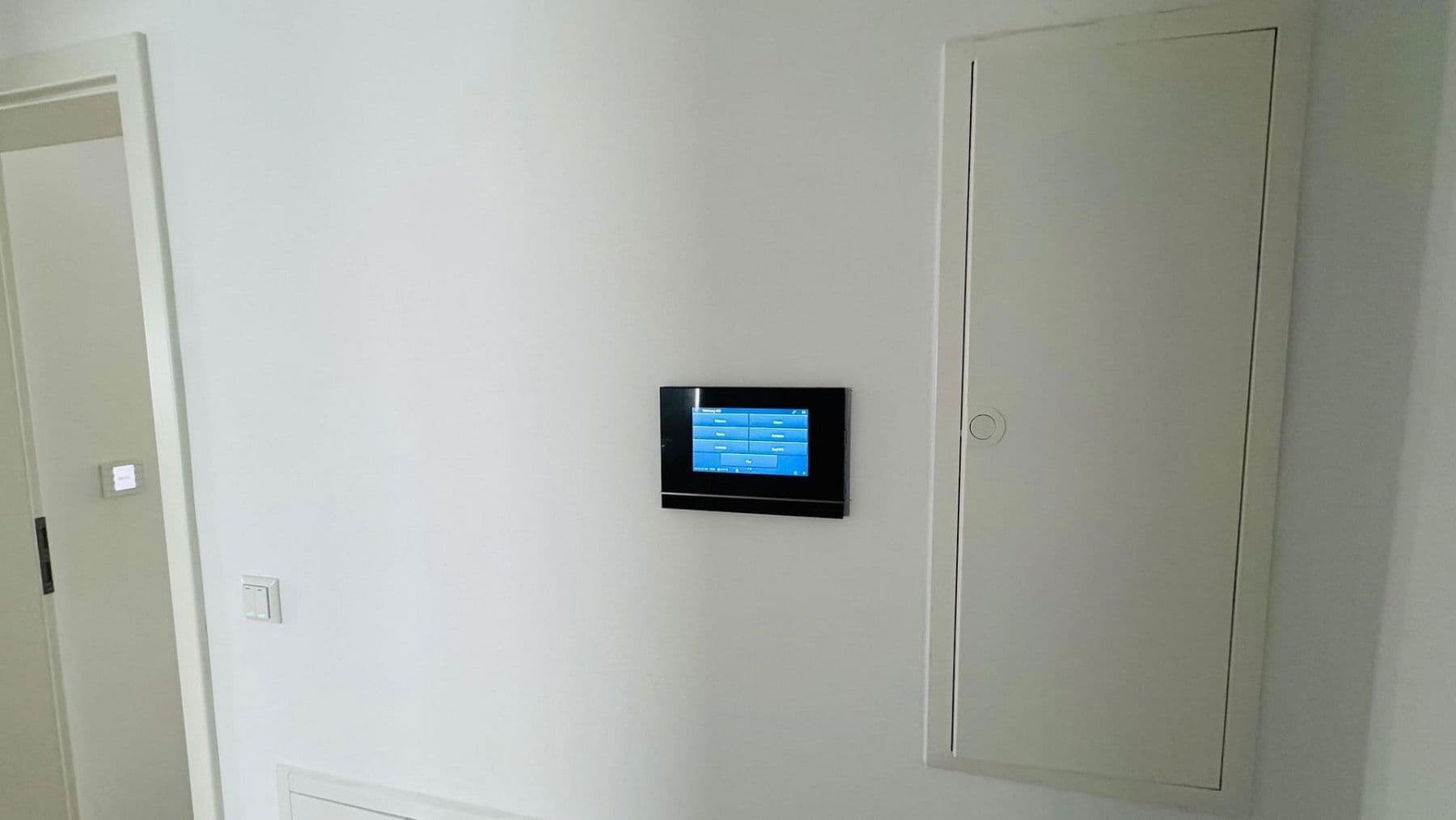 Prenájom bytu 3-izbový 135 m², Ludwigsburg, Bádensko-Wurttembersko Prenájom bytu 3-izbový 135 m², Ludwigsburg, Bádensko-Wurttembersko