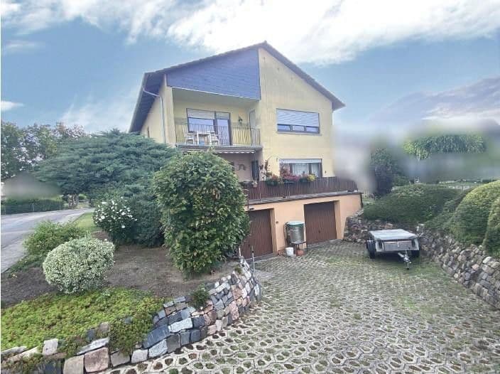 Prenájom bytu 4-izbový 90 m², Biblis, Hesensko Prenájom bytu 4-izbový 90 m², Biblis, Hesensko