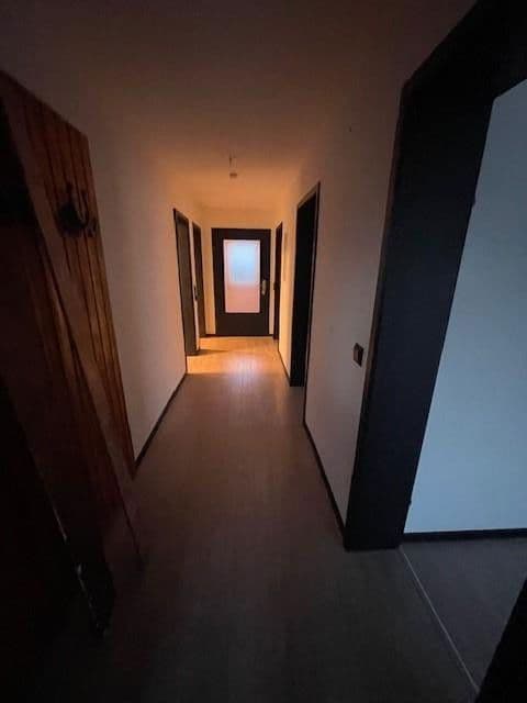 Prenájom bytu 4-izbový 90 m², Biblis, Hesensko Prenájom bytu 4-izbový 90 m², Biblis, Hesensko