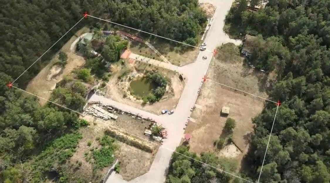 Predaj nebytového priestoru 30.000 m², Lindenstraße 15, Neuhardenberg, Brandenbursko Predaj nebytového priestoru 30.000 m², Lindenstraße 15, Neuhardenberg, Brandenbursko