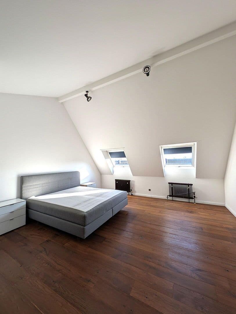 Predaj domu 149 m², pozemek 155 m², Westendstraße 4, Kirchheim b. München, Bavorsko Predaj domu 149 m², pozemek 155 m², Westendstraße 4, Kirchheim b. München, Bavorsko