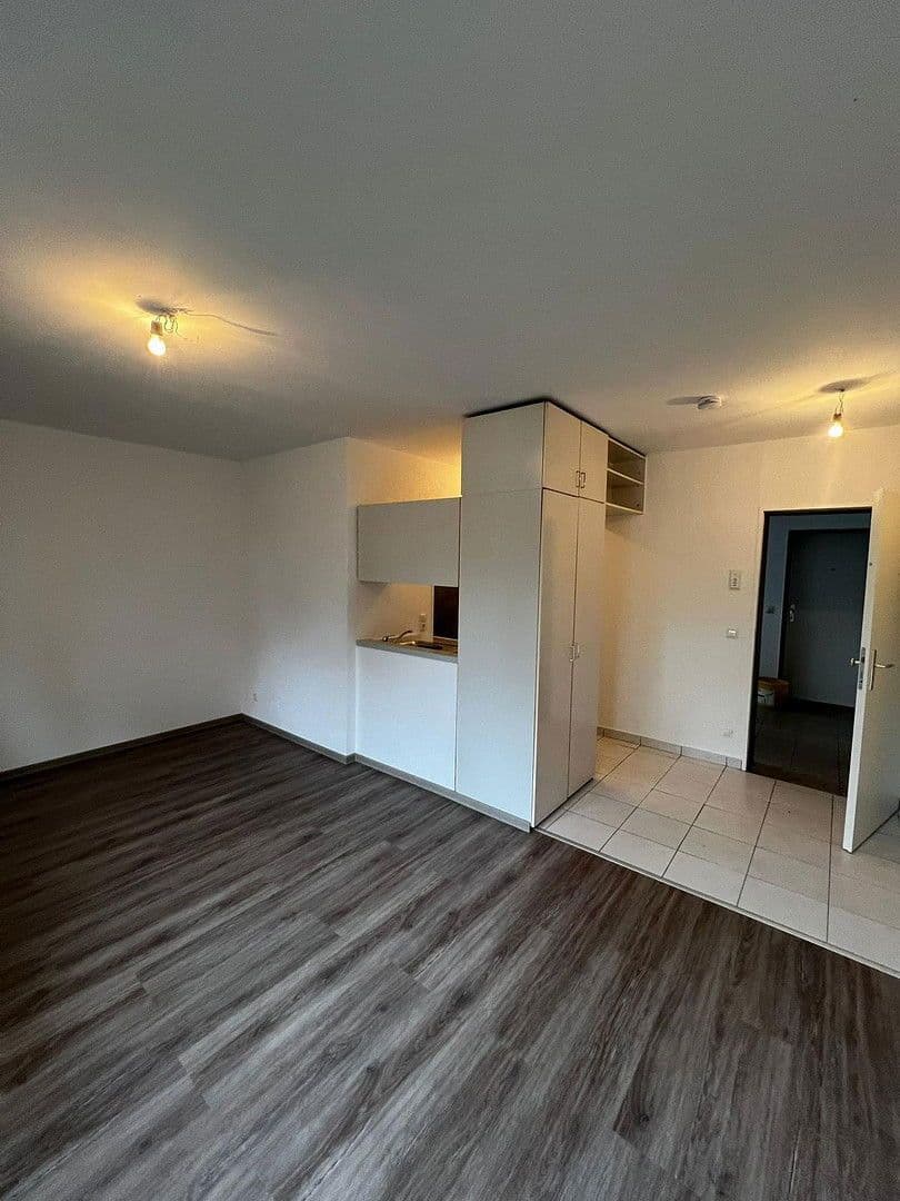 Prenájom bytu 1-izbový 35 m², Mainz, Porýnie-Falcko Prenájom bytu 1-izbový 35 m², Mainz, Porýnie-Falcko