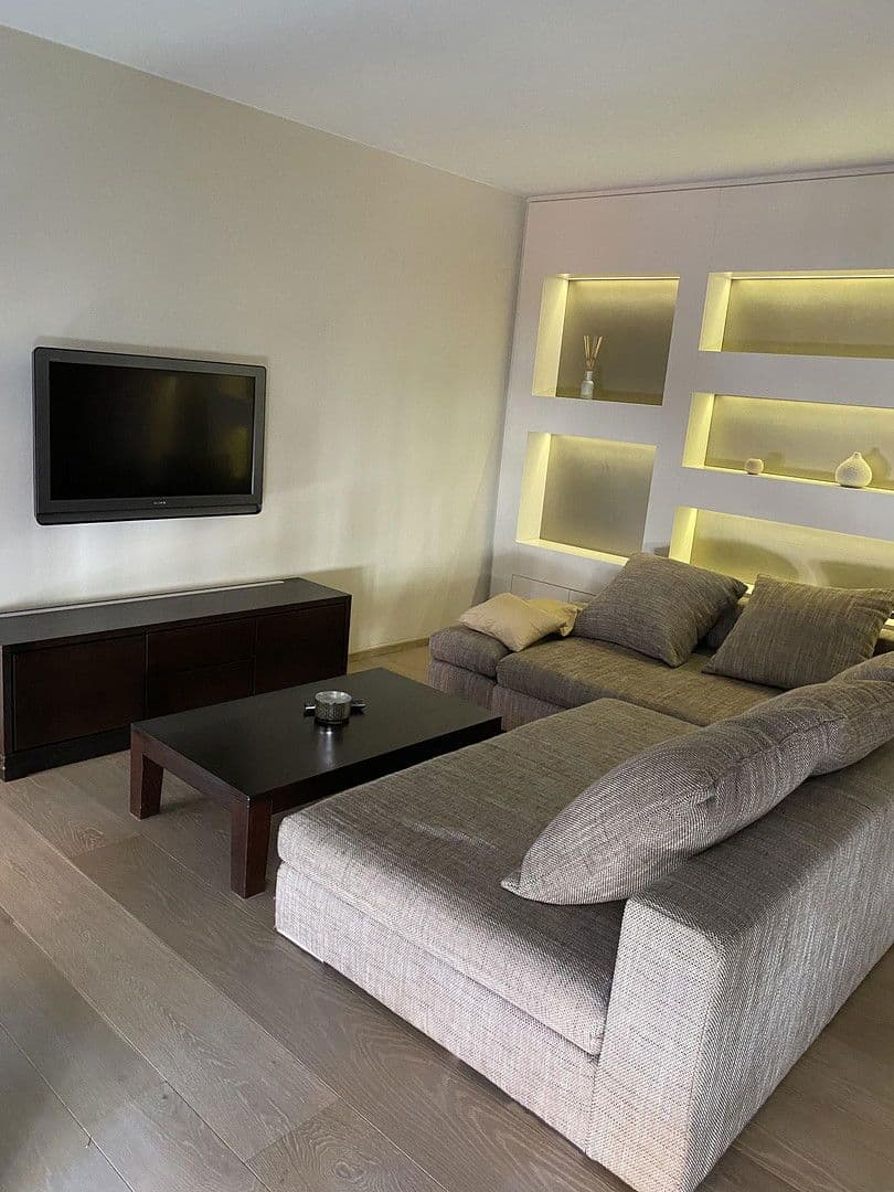 Prenájom bytu 2-izbový 60 m², Adams-Lehmann-Straße 52, München, Bavorsko Prenájom bytu 2-izbový 60 m², Adams-Lehmann-Straße 52, München, Bavorsko