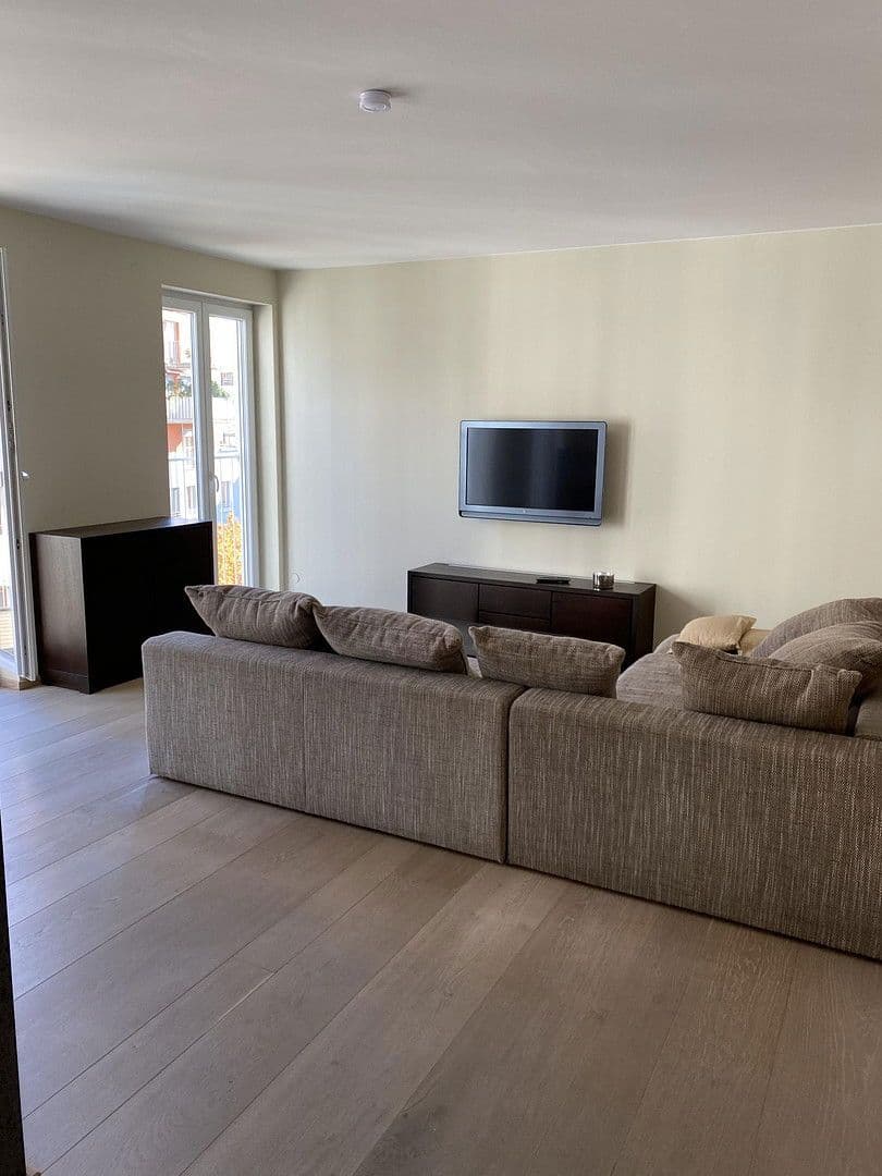 Prenájom bytu 2-izbový 60 m², Adams-Lehmann-Straße 52, München, Bavorsko Prenájom bytu 2-izbový 60 m², Adams-Lehmann-Straße 52, München, Bavorsko