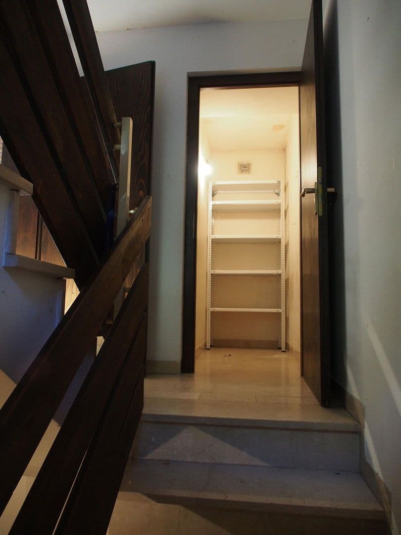 Predaj domu 154 m², pozemek 1.292 m², Partenstein, Bavorsko Predaj domu 154 m², pozemek 1.292 m², Partenstein, Bavorsko