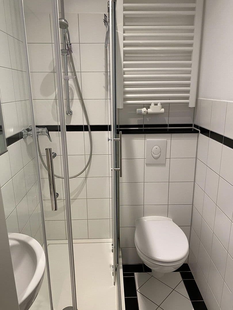 Prenájom bytu 1-izbový 22 m², Reichstr. 0, Nürnberg, Bavorsko Prenájom bytu 1-izbový 22 m², Reichstr. 0, Nürnberg, Bavorsko