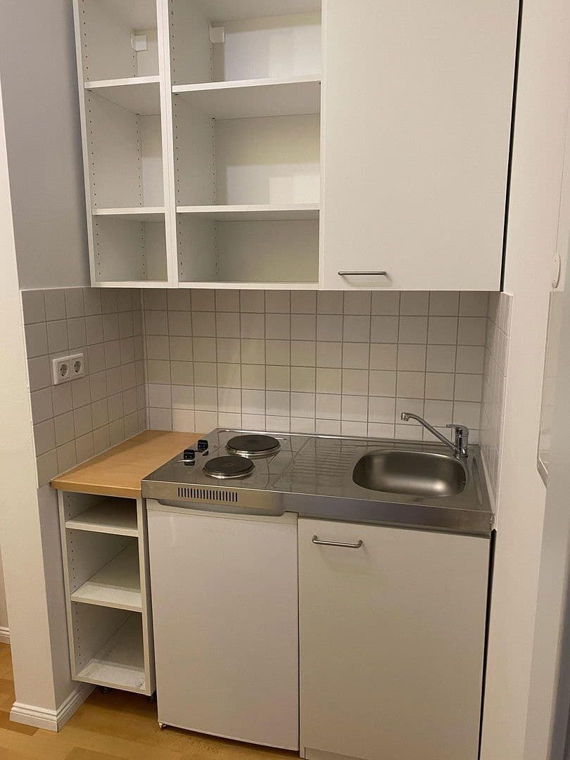 Prenájom bytu 1-izbový 22 m², Reichstr. 0, Nürnberg, Bavorsko Prenájom bytu 1-izbový 22 m², Reichstr. 0, Nürnberg, Bavorsko