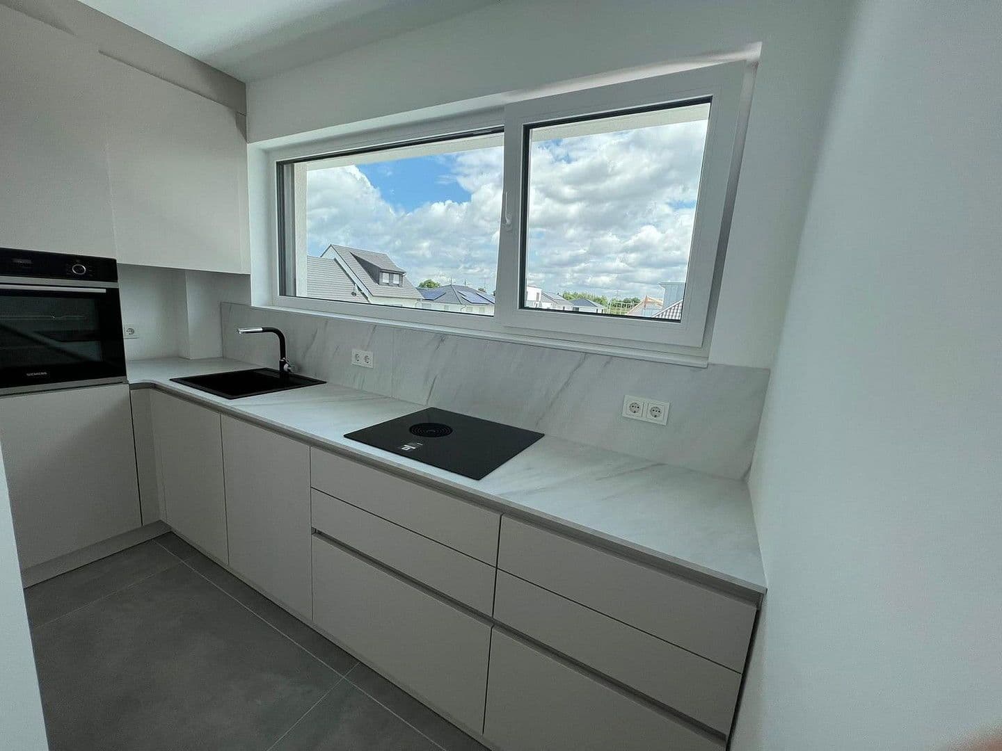 Prenájom bytu 2-izbový 76 m², Johann-Baptist-Enderle-Weg 6, Hochheim, Hesensko Prenájom bytu 2-izbový 76 m², Johann-Baptist-Enderle-Weg 6, Hochheim, Hesensko