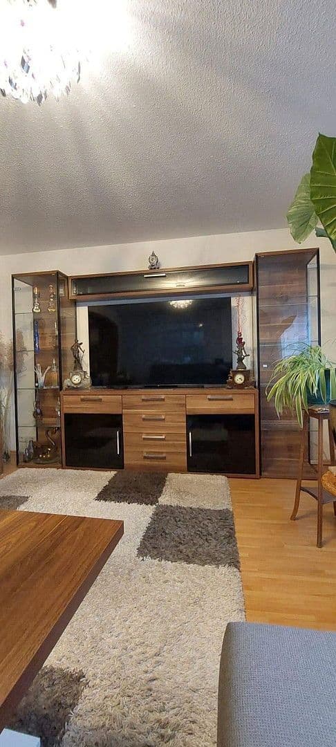 Prenájom bytu 3-izbový 106 m², Tulpenweg 5, Friesenheim, Bádensko-Wurttembersko Prenájom bytu 3-izbový 106 m², Tulpenweg 5, Friesenheim, Bádensko-Wurttembersko