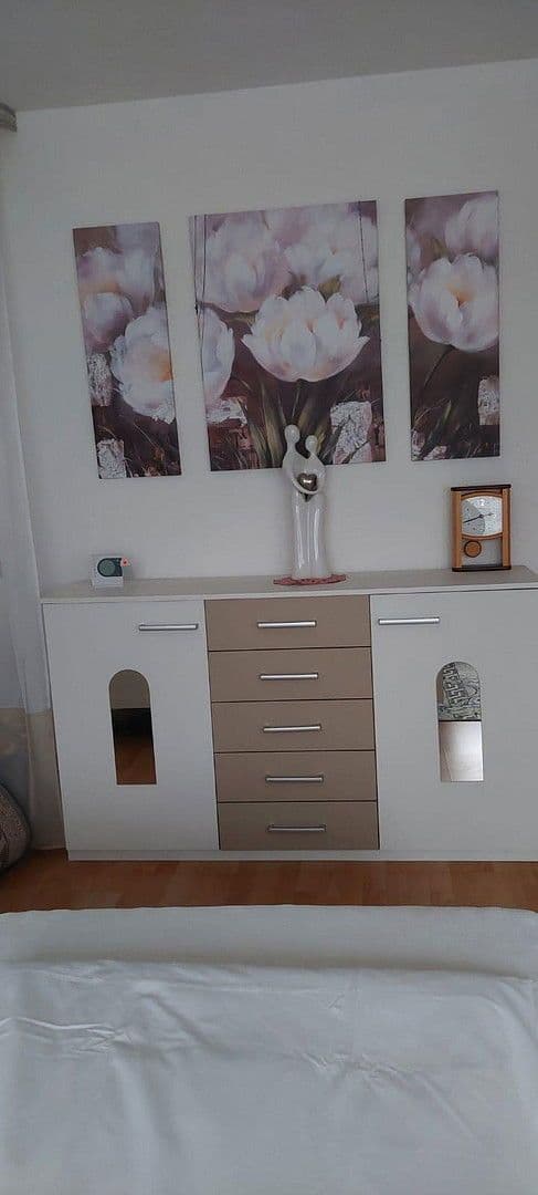 Prenájom bytu 3-izbový 106 m², Tulpenweg 5, Friesenheim, Bádensko-Wurttembersko Prenájom bytu 3-izbový 106 m², Tulpenweg 5, Friesenheim, Bádensko-Wurttembersko