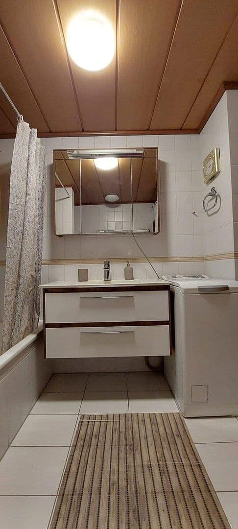 Prenájom bytu 3-izbový 106 m², Tulpenweg 5, Friesenheim, Bádensko-Wurttembersko Prenájom bytu 3-izbový 106 m², Tulpenweg 5, Friesenheim, Bádensko-Wurttembersko