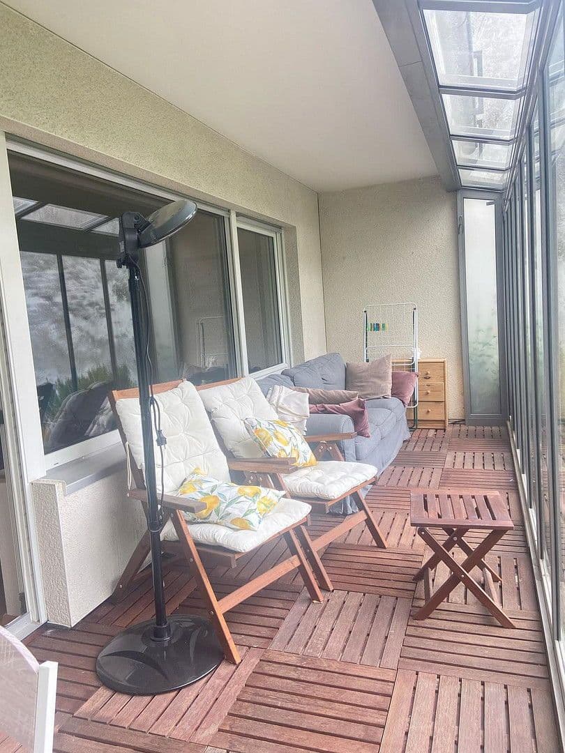 Prenájom bytu 4-izbový 89 m², Köln, Severné Porýnie - Westfálsko Prenájom bytu 4-izbový 89 m², Köln, Severné Porýnie - Westfálsko