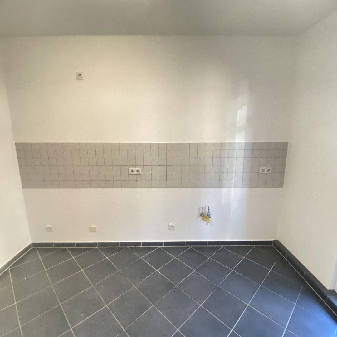 Prenájom bytu 2-izbový 60 m², Reichstr. 0, Nürnberg, Bavorsko Prenájom bytu 2-izbový 60 m², Reichstr. 0, Nürnberg, Bavorsko