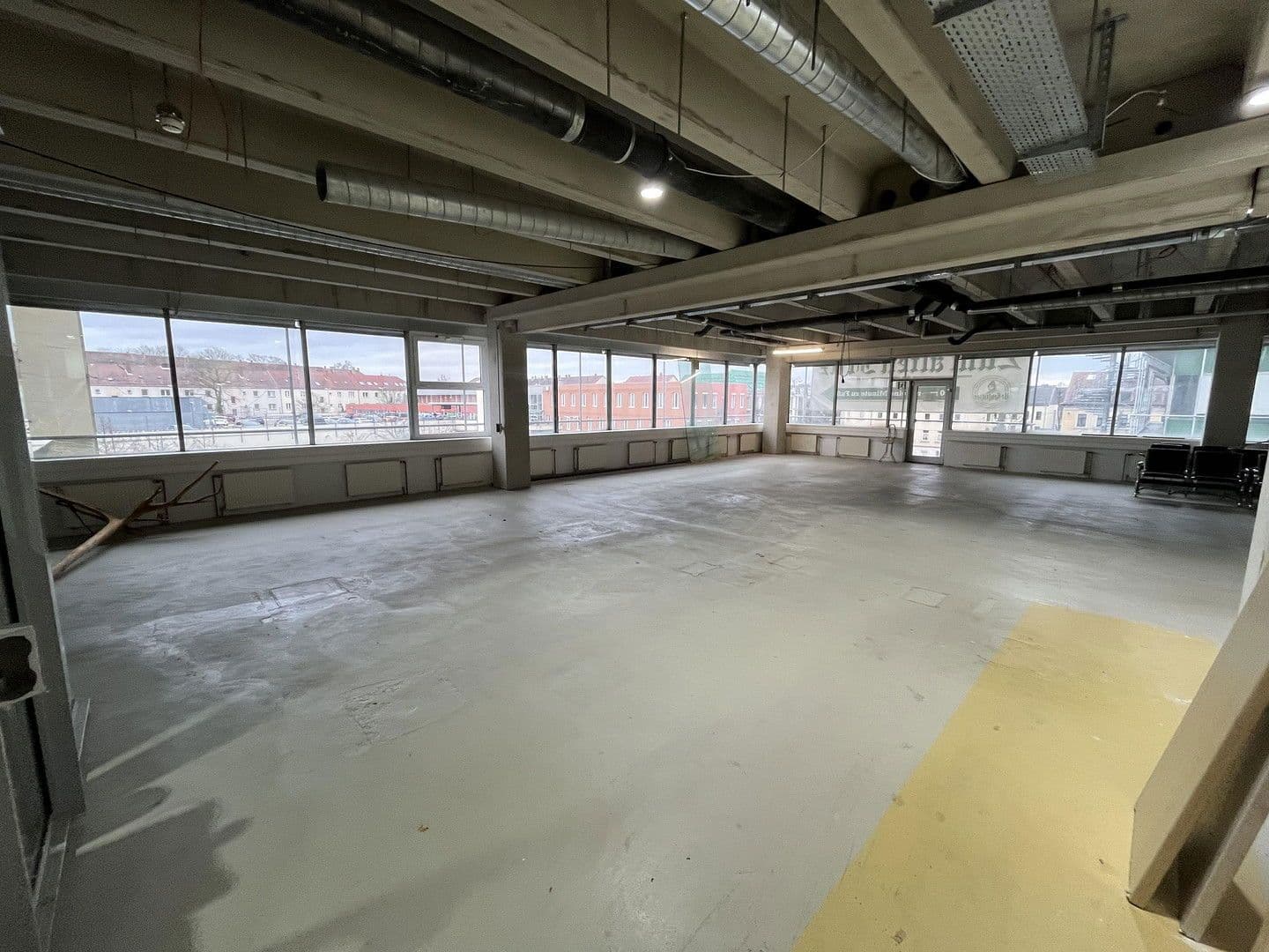 Prenájom kancelárie 460 m², Georg-Schumann-Straße 294, Leipzig, Sasko Prenájom kancelárie 460 m², Georg-Schumann-Straße 294, Leipzig, Sasko