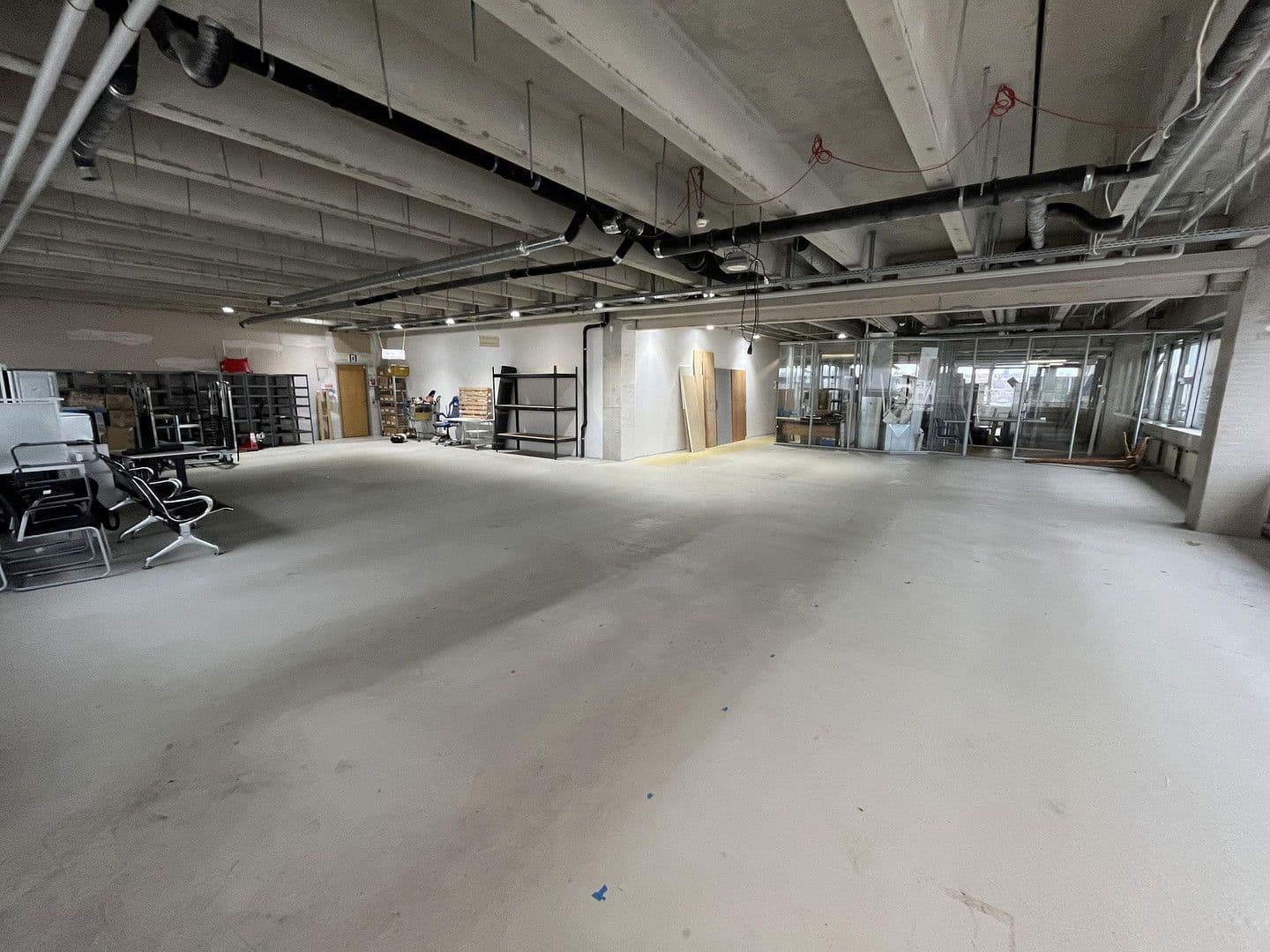 Prenájom kancelárie 460 m², Georg-Schumann-Straße 294, Leipzig, Sasko Prenájom kancelárie 460 m², Georg-Schumann-Straße 294, Leipzig, Sasko