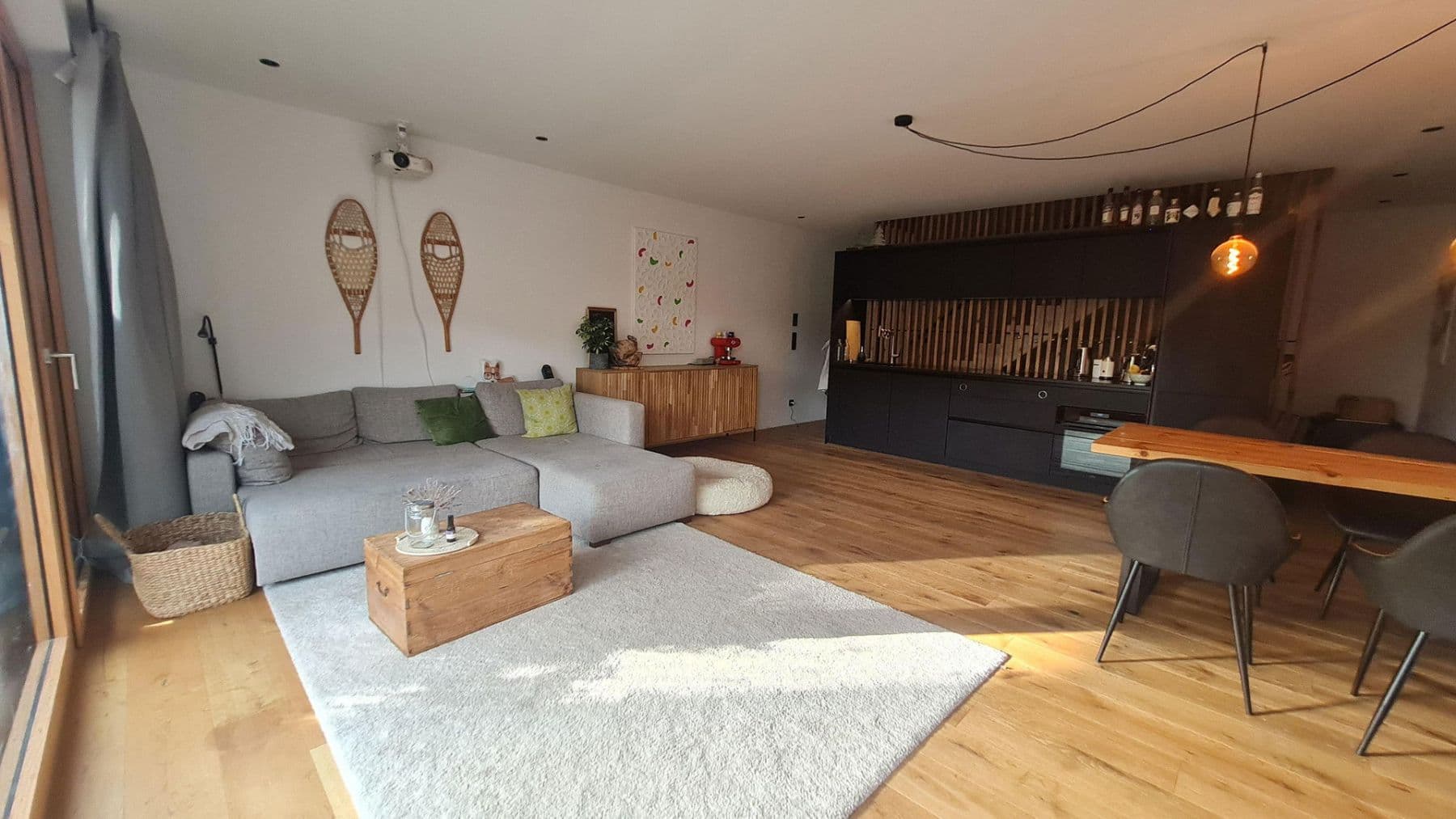 Prenájom domu 150 m², pozemek 160 m², Rosenheimer Str. 72b, Branneburg, Bavorsko Prenájom domu 150 m², pozemek 160 m², Rosenheimer Str. 72b, Branneburg, Bavorsko