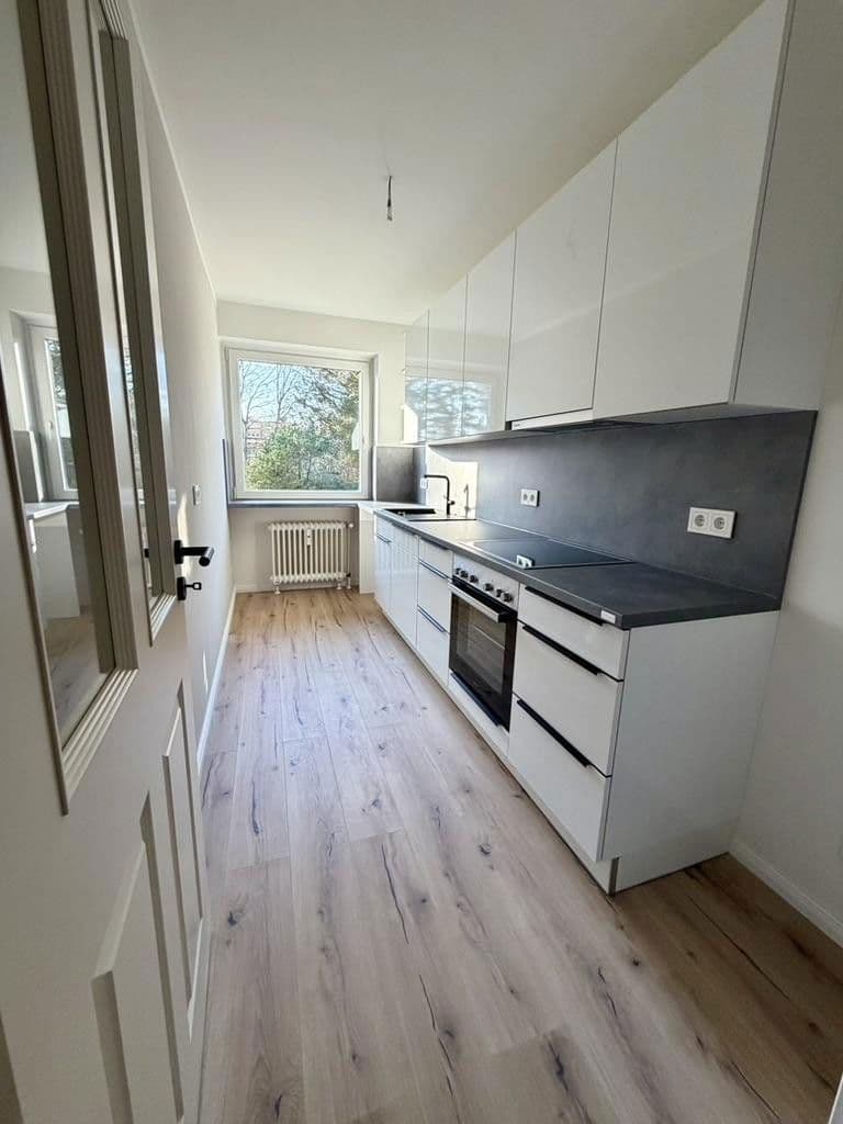 Predaj bytu 2-izbový 62 m², Pinneberger Chausse 37, Hamburg, Hamburg Predaj bytu 2-izbový 62 m², Pinneberger Chausse 37, Hamburg, Hamburg