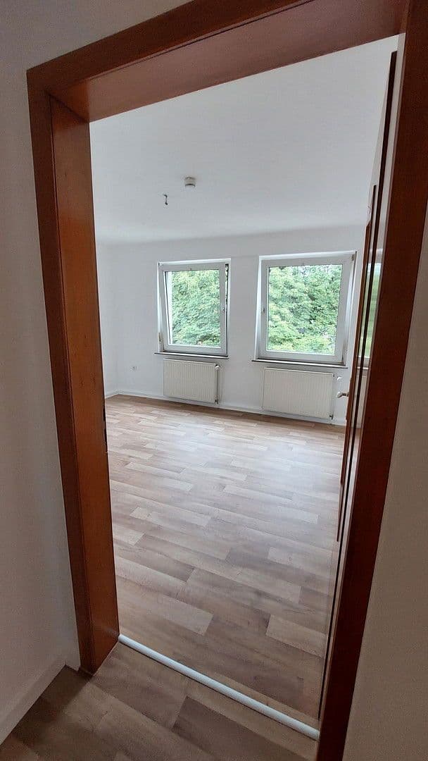 Prenájom bytu 4-izbový 85 m², Enger, Severné Porýnie - Westfálsko Prenájom bytu 4-izbový 85 m², Enger, Severné Porýnie - Westfálsko