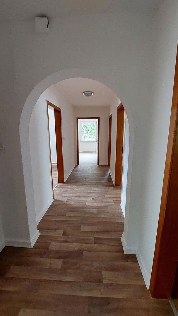 Prenájom bytu 4-izbový 85 m², Enger, Severné Porýnie - Westfálsko Prenájom bytu 4-izbový 85 m², Enger, Severné Porýnie - Westfálsko