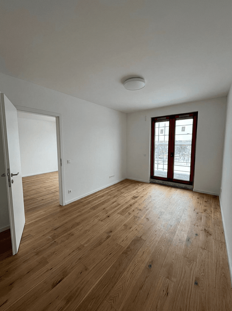 Prenájom bytu 2-izbový 54 m², Berlin, Berlín Prenájom bytu 2-izbový 54 m², Berlin, Berlín