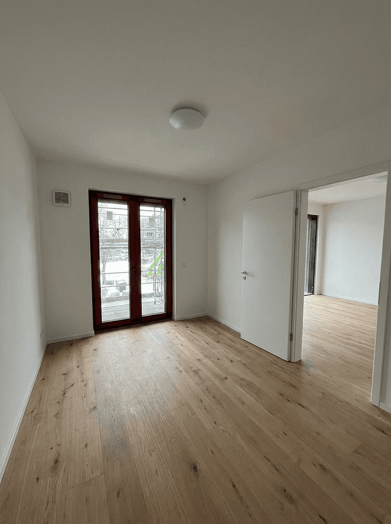 Prenájom bytu 2-izbový 58 m², Berlin, Berlín Prenájom bytu 2-izbový 58 m², Berlin, Berlín